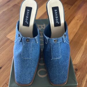 BNIB bamboo size 6.5 mule heels